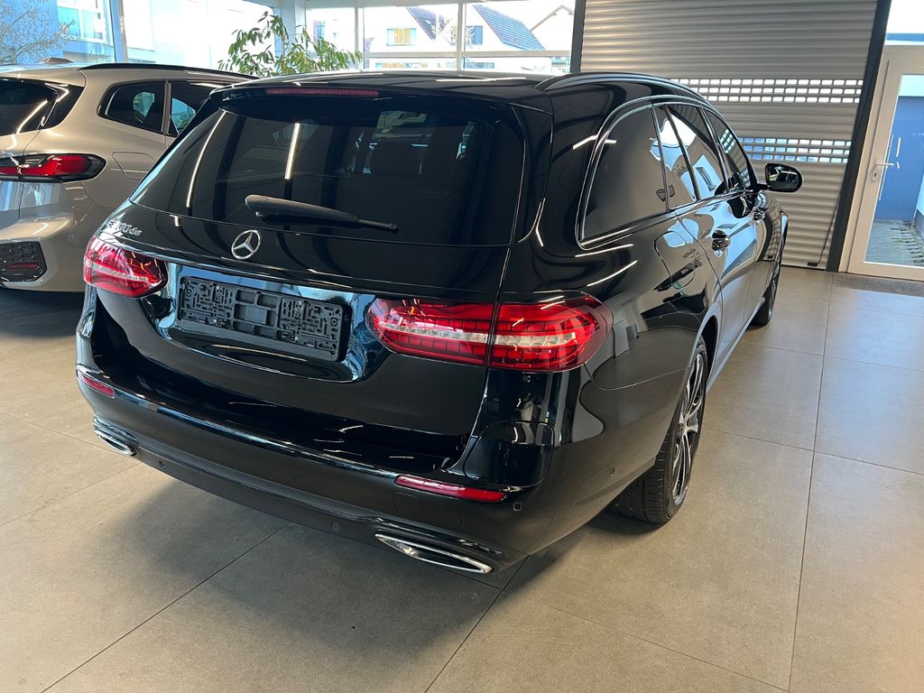 Mercedes-Benz E 300 2022