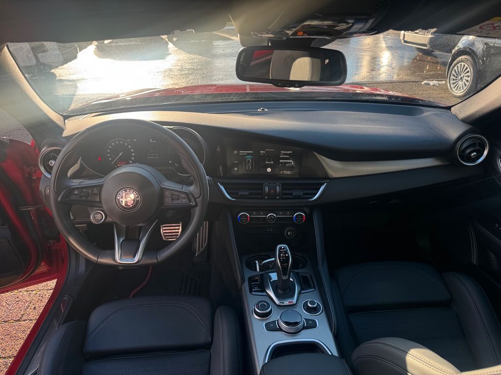 Alfa Romeo Giulia 2024