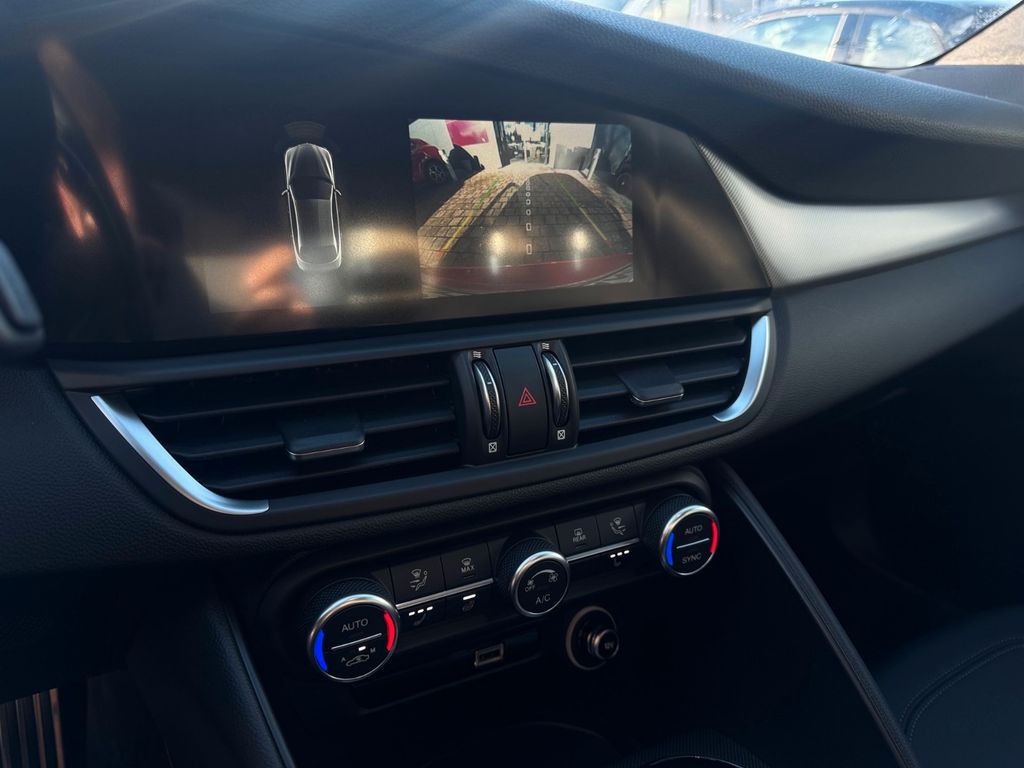 Alfa Romeo Giulia 2024