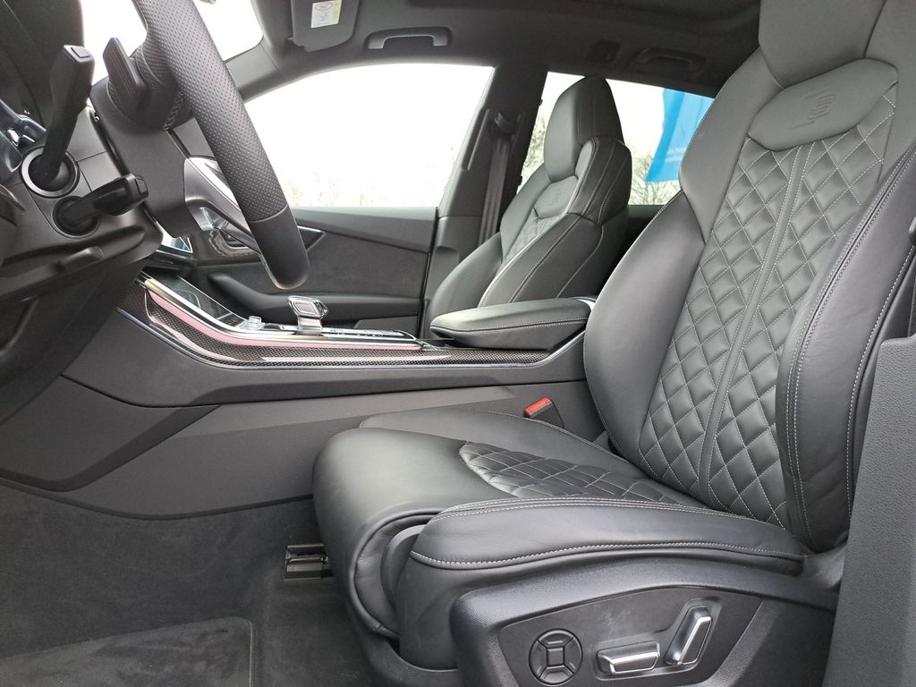Audi SQ8 2023