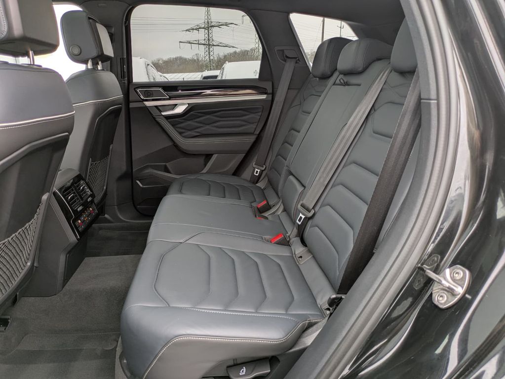 Volkswagen Touareg 2025