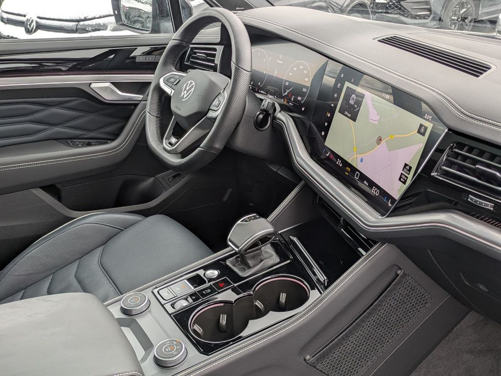 Volkswagen Touareg 2025