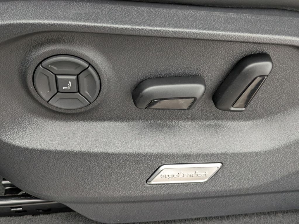 Volkswagen Touareg 2025