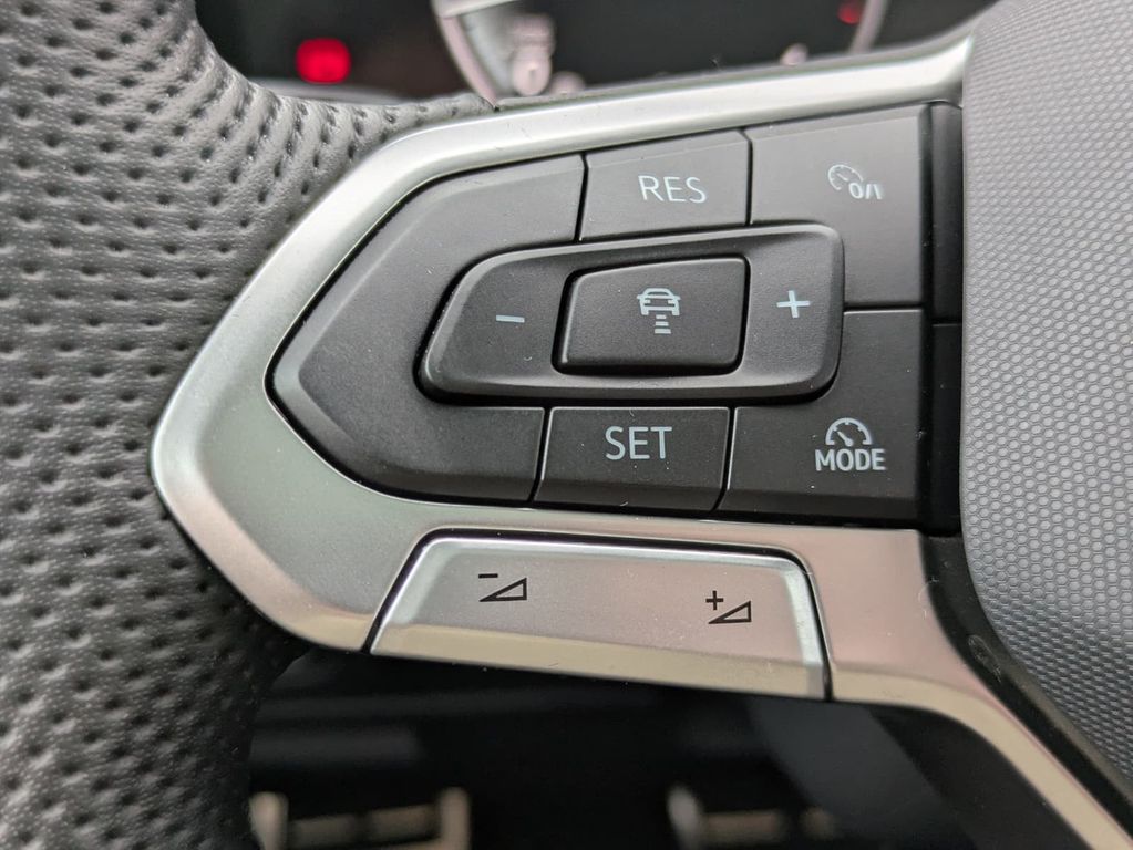 Volkswagen Touareg 2025