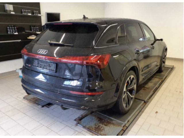 Audi e-tron 2022
