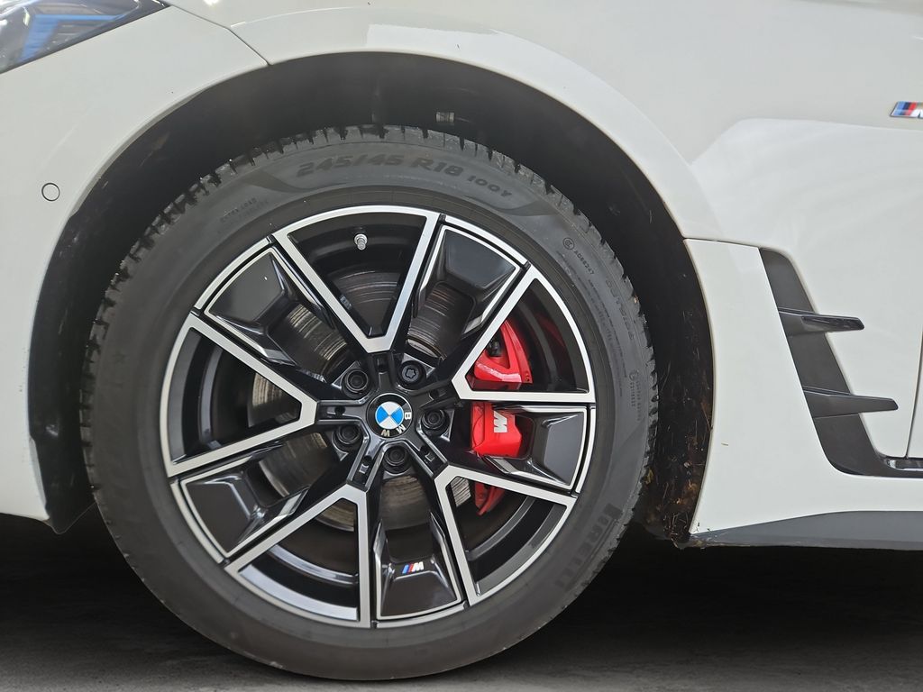 BMW i4 2025