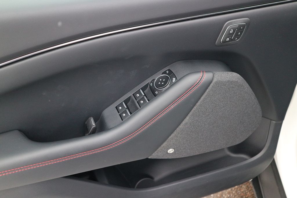 Ford Mustang Mach-E 2023