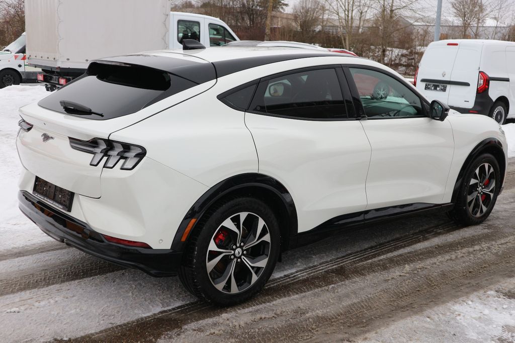 Ford Mustang Mach-E 2023