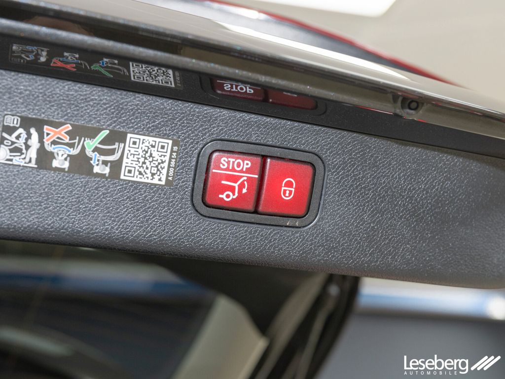 Mercedes-Benz E 300 2025