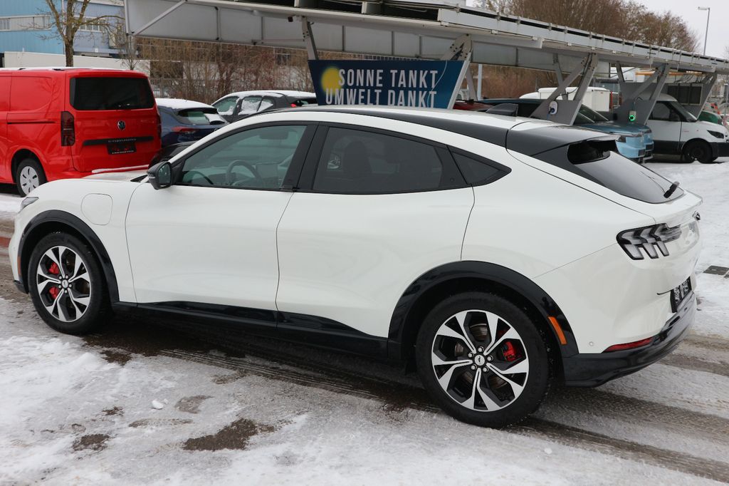 Ford Mustang Mach-E 2023