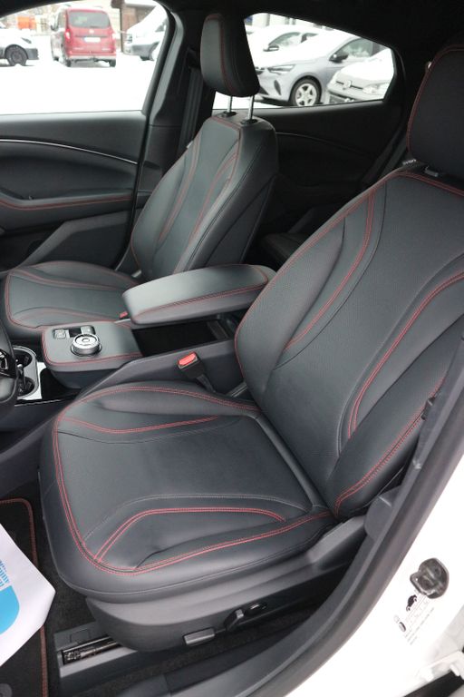 Ford Mustang Mach-E 2023