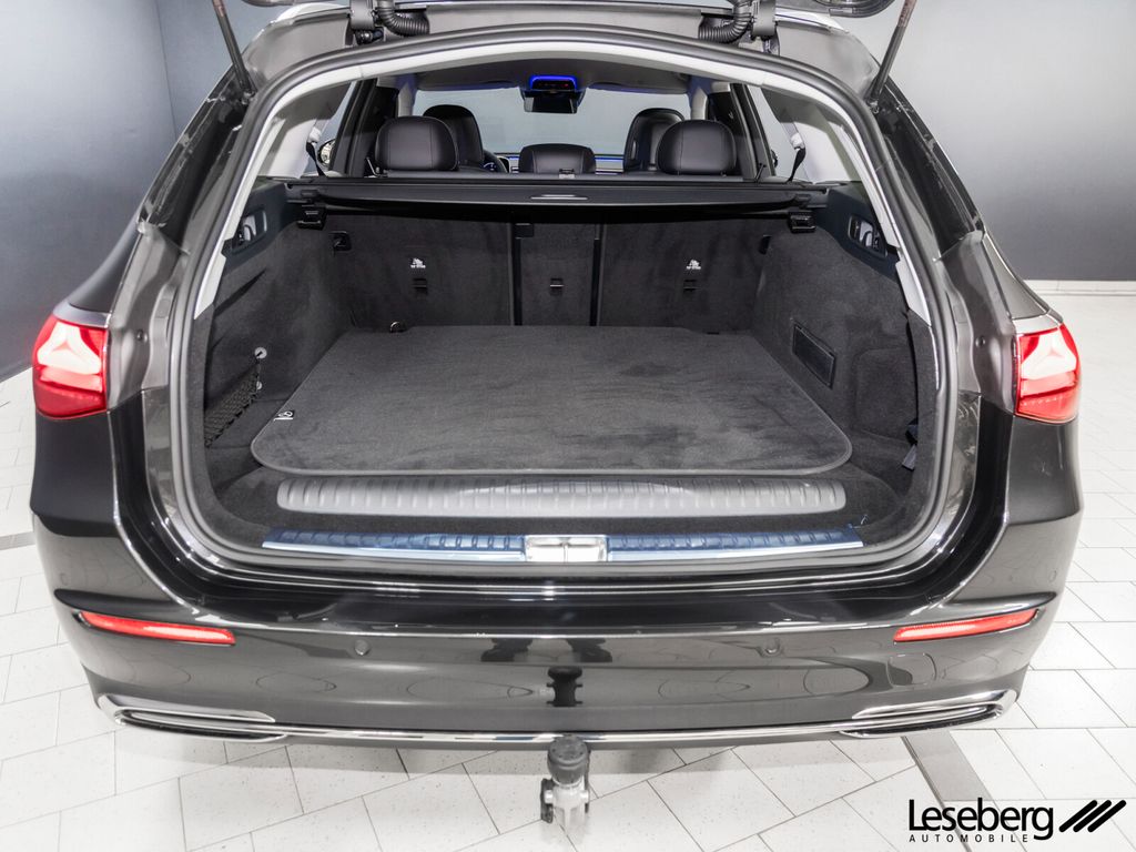 Mercedes-Benz E 300 2025