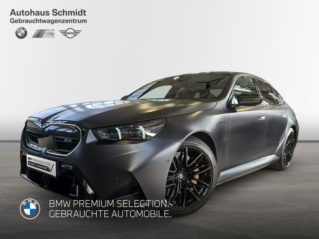 BMW M5 2024