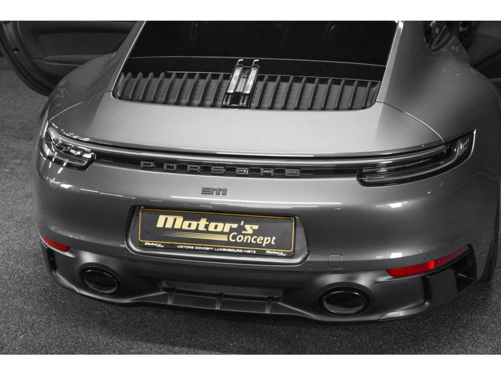 Porsche 992 2024