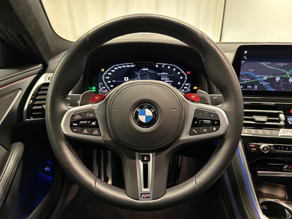 BMW M8 2025