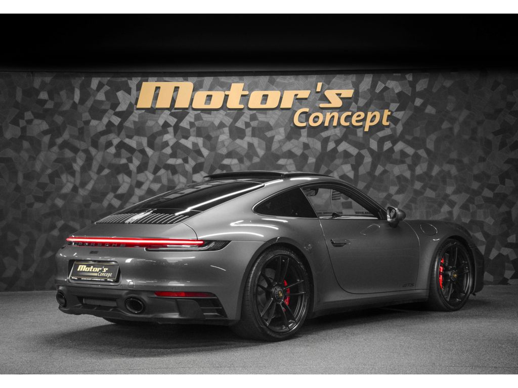 Porsche 992 2024
