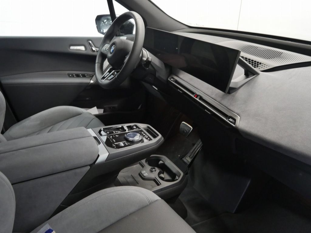 BMW iX 2025