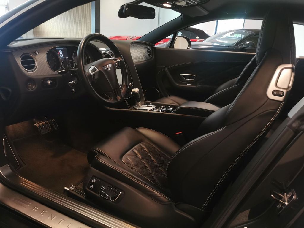 Bentley Continental GT 2012