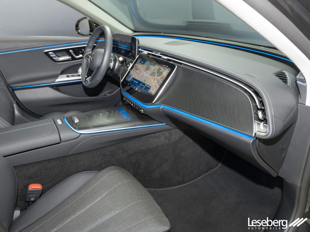 Mercedes-Benz E 300 2025
