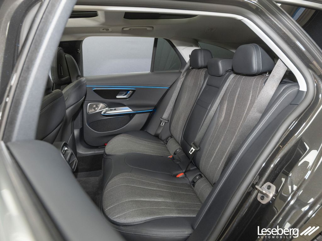 Mercedes-Benz E 300 2025