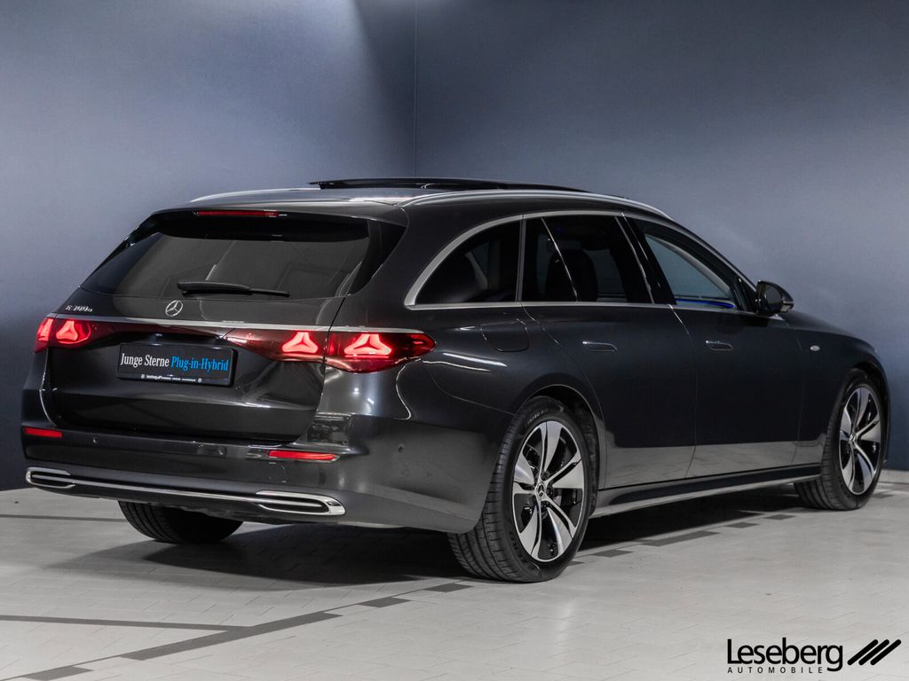 Mercedes-Benz E 300 2025