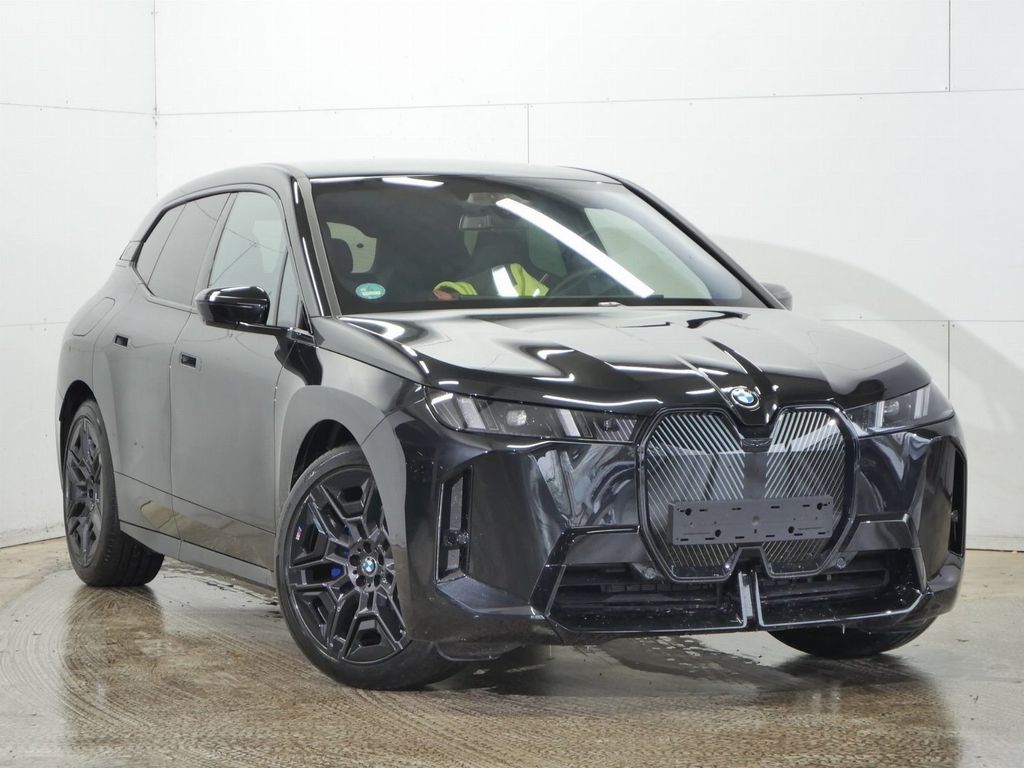 BMW iX 2025