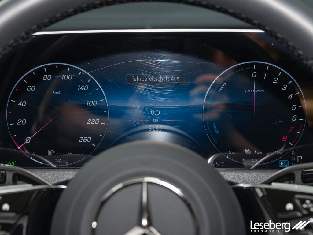 Mercedes-Benz E 300 2025