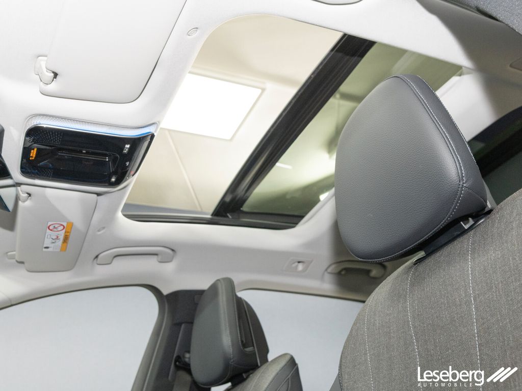 Mercedes-Benz E 300 2025