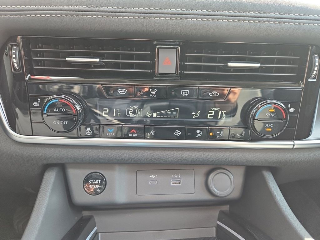 Nissan X-Trail 2025
