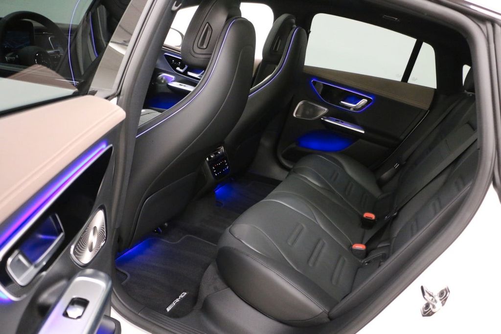 Mercedes-Benz EQE 2022