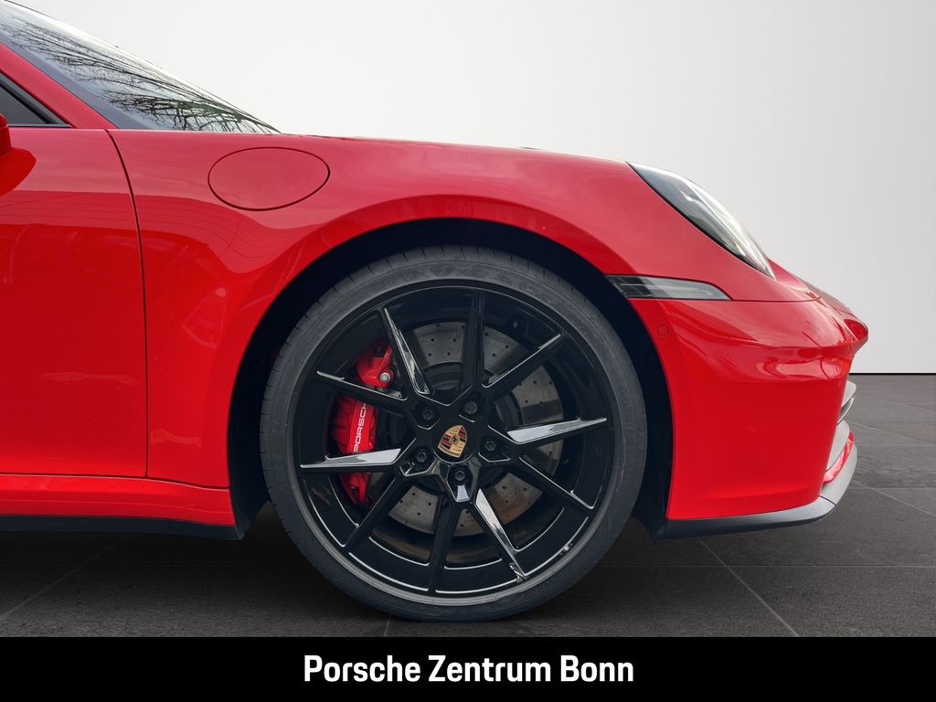 Porsche 992 2025