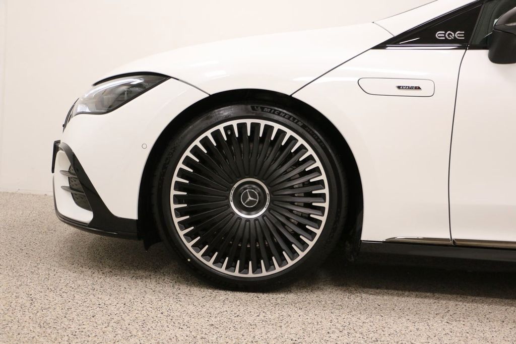 Mercedes-Benz EQE 2022