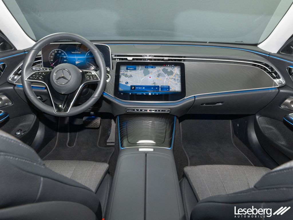 Mercedes-Benz E 300 2025