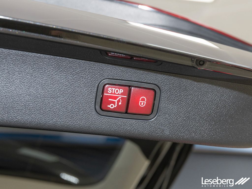 Mercedes-Benz E 300 2025