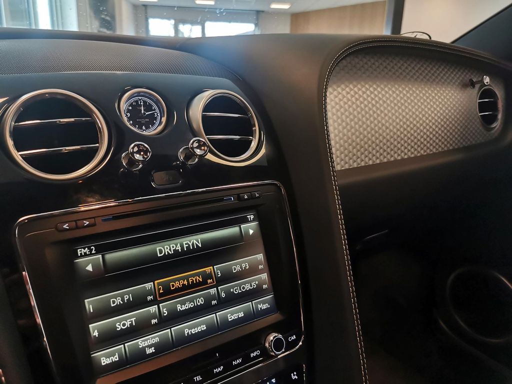 Bentley Continental GT 2012