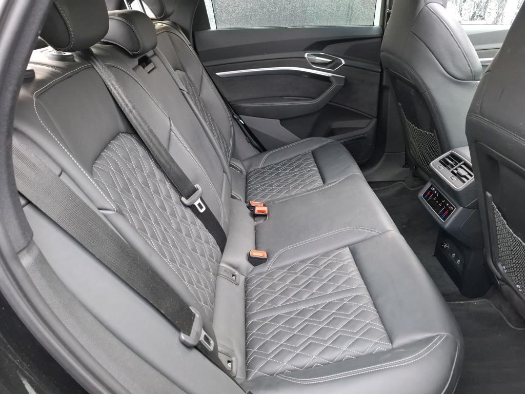 Audi SQ8 e-tron 2023