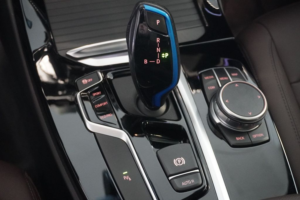 BMW iX3 2021