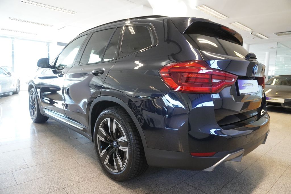 BMW iX3 2021
