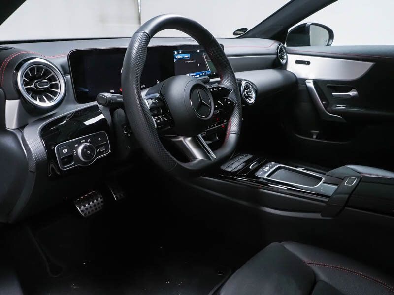 Mercedes-Benz CLA 200 2024