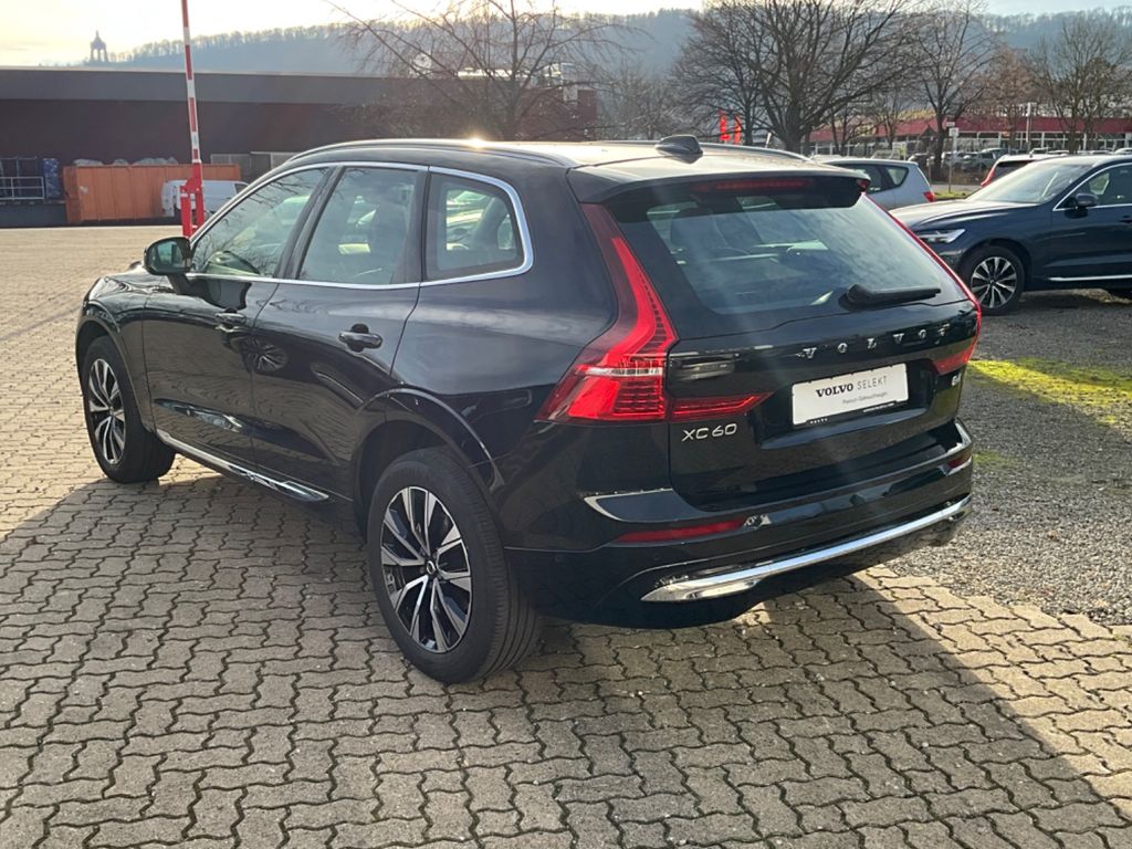 Volvo XC60 2022