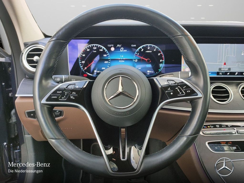 Mercedes-Benz E 300 2022