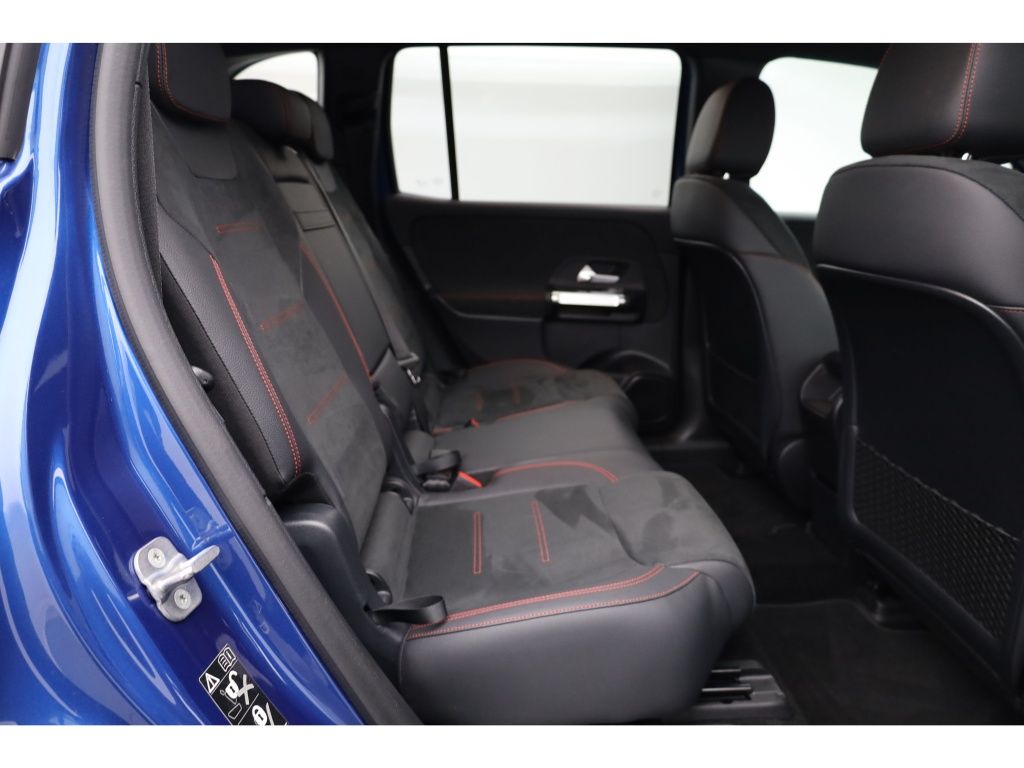 Mercedes-Benz EQB 2024