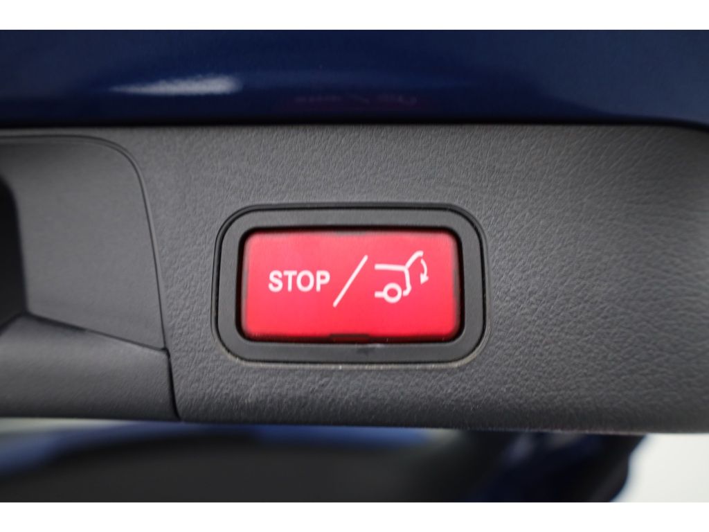 Mercedes-Benz EQB 2024