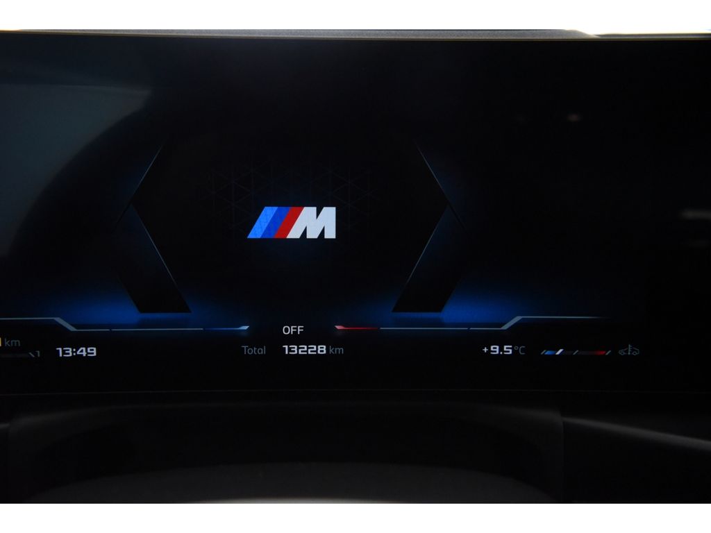 BMW M240i 2025