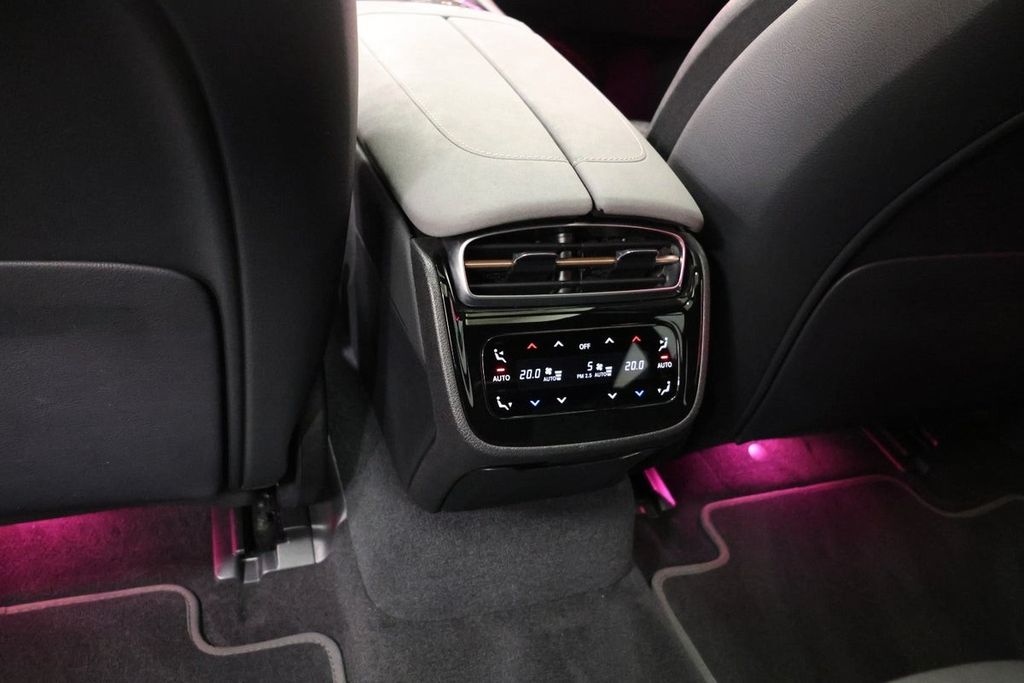 Mercedes-Benz EQS 2021