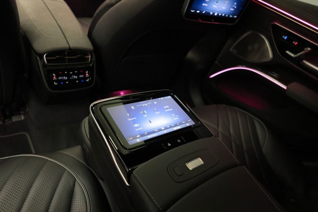 Mercedes-Benz EQS 2021