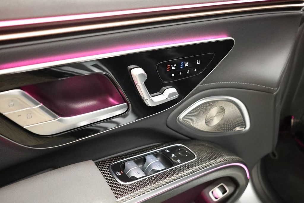 Mercedes-Benz EQS 2021