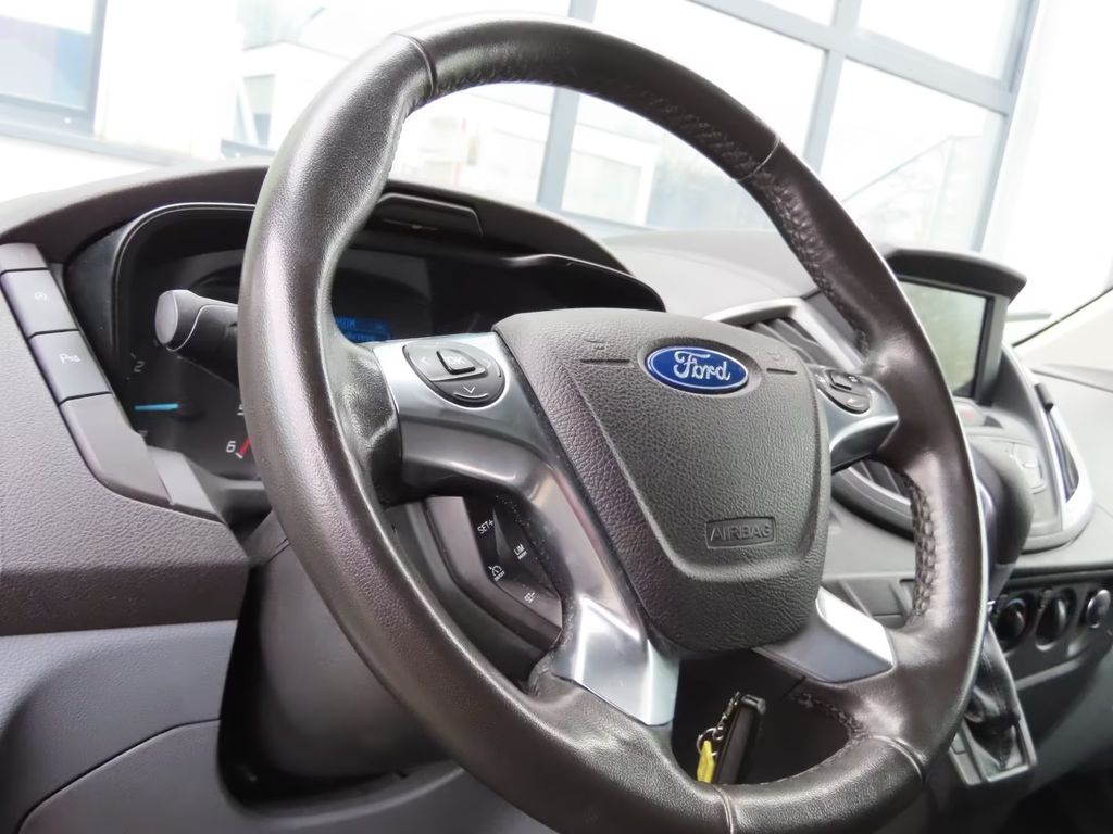 Ford Transit 2019