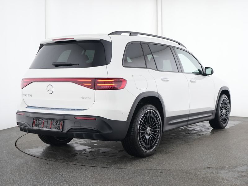 Mercedes-Benz EQB 2025