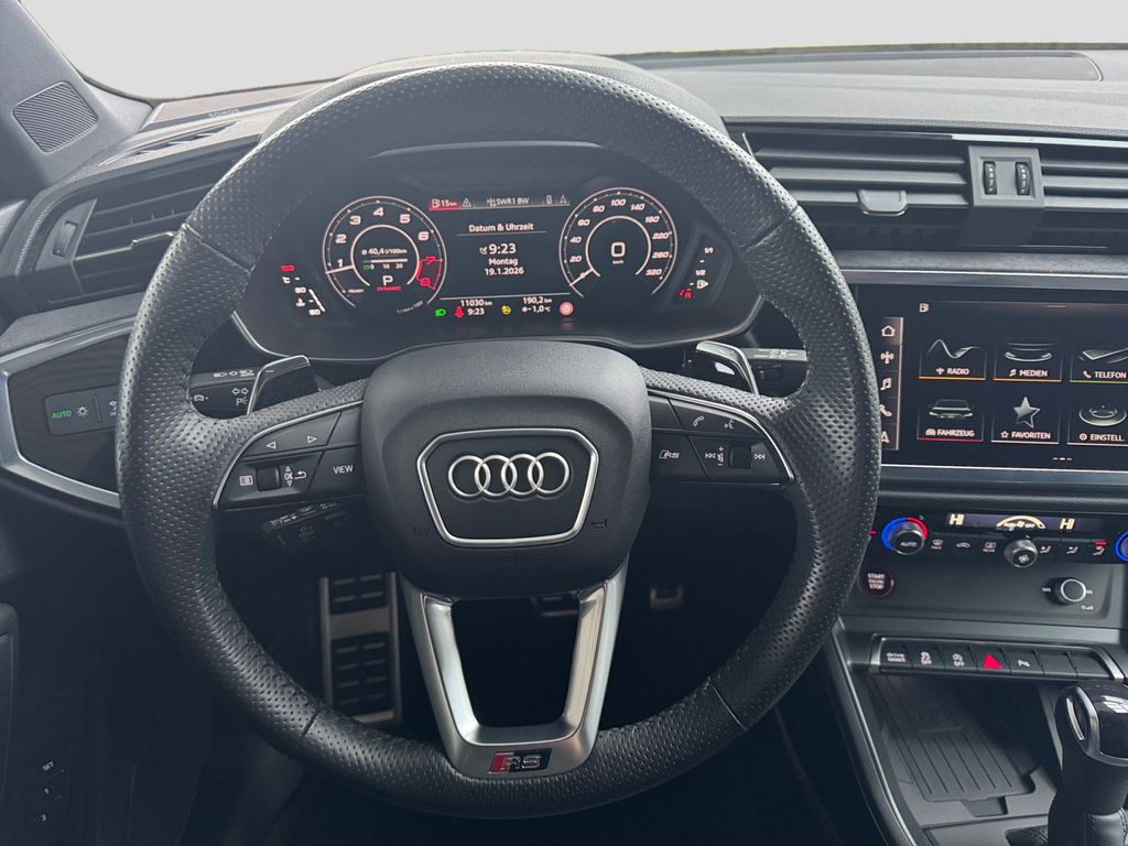 Audi RSQ3 2023